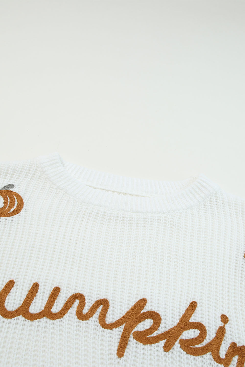 White Pumpkin Yarn Stitch Ribbed Knit Sweater