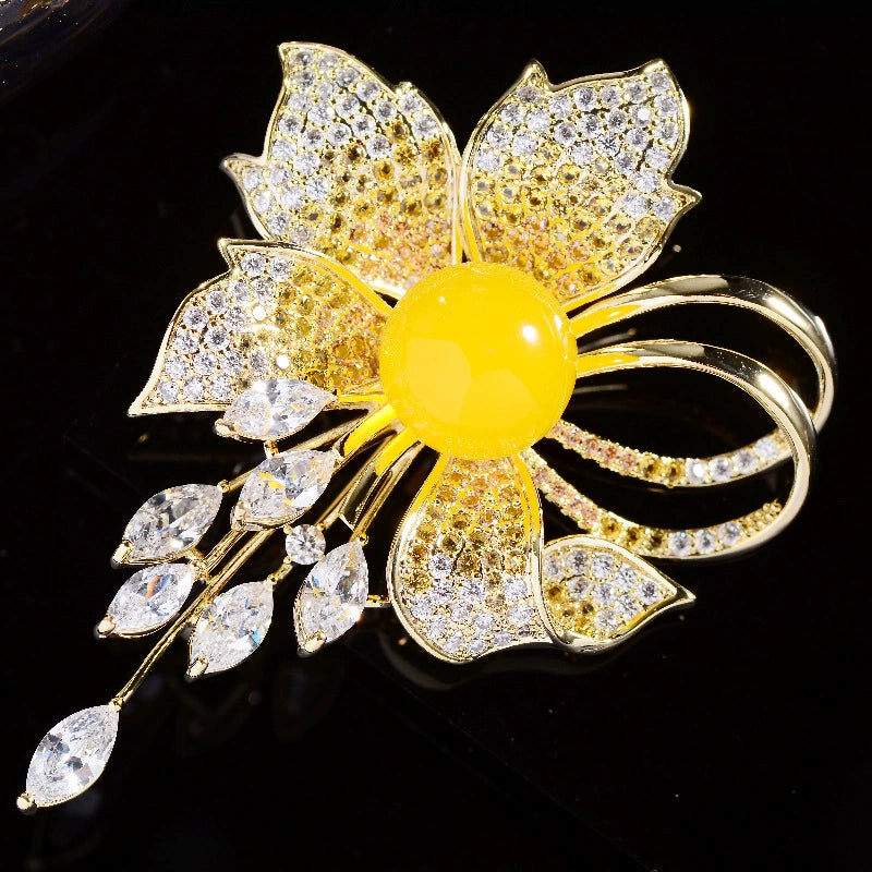 Korean Style Micro Inlaid Zircon Flower Corsage Fashion New Suit Coat Pin Accessories Elegant Magnolia Brooch for Women