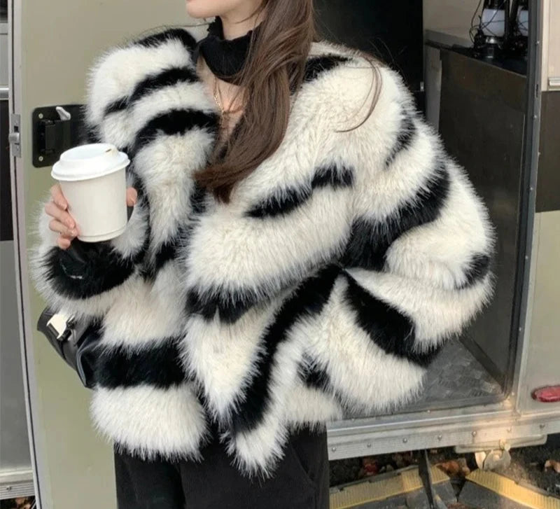 Ins Chic Girls Fluffy Zebra Fur Coat Women Harajuku Street Fashion Casual Faux Fox Fur Jacket Female Winter Thick Warm Overcoats